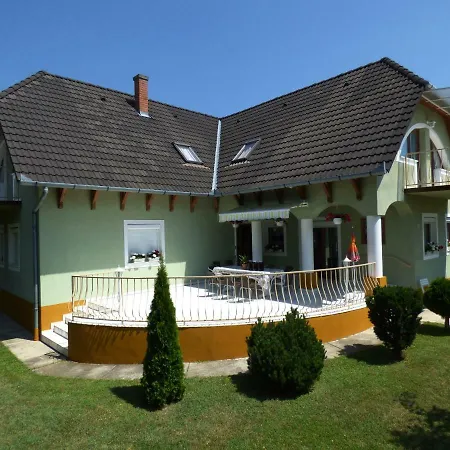Kovacs Apartman Apartment